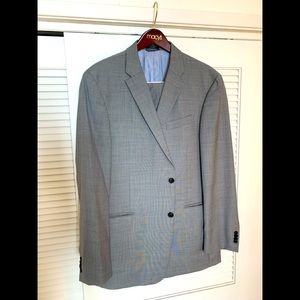 Sharkskin grey Tommy Hilfiger suit 42L.
